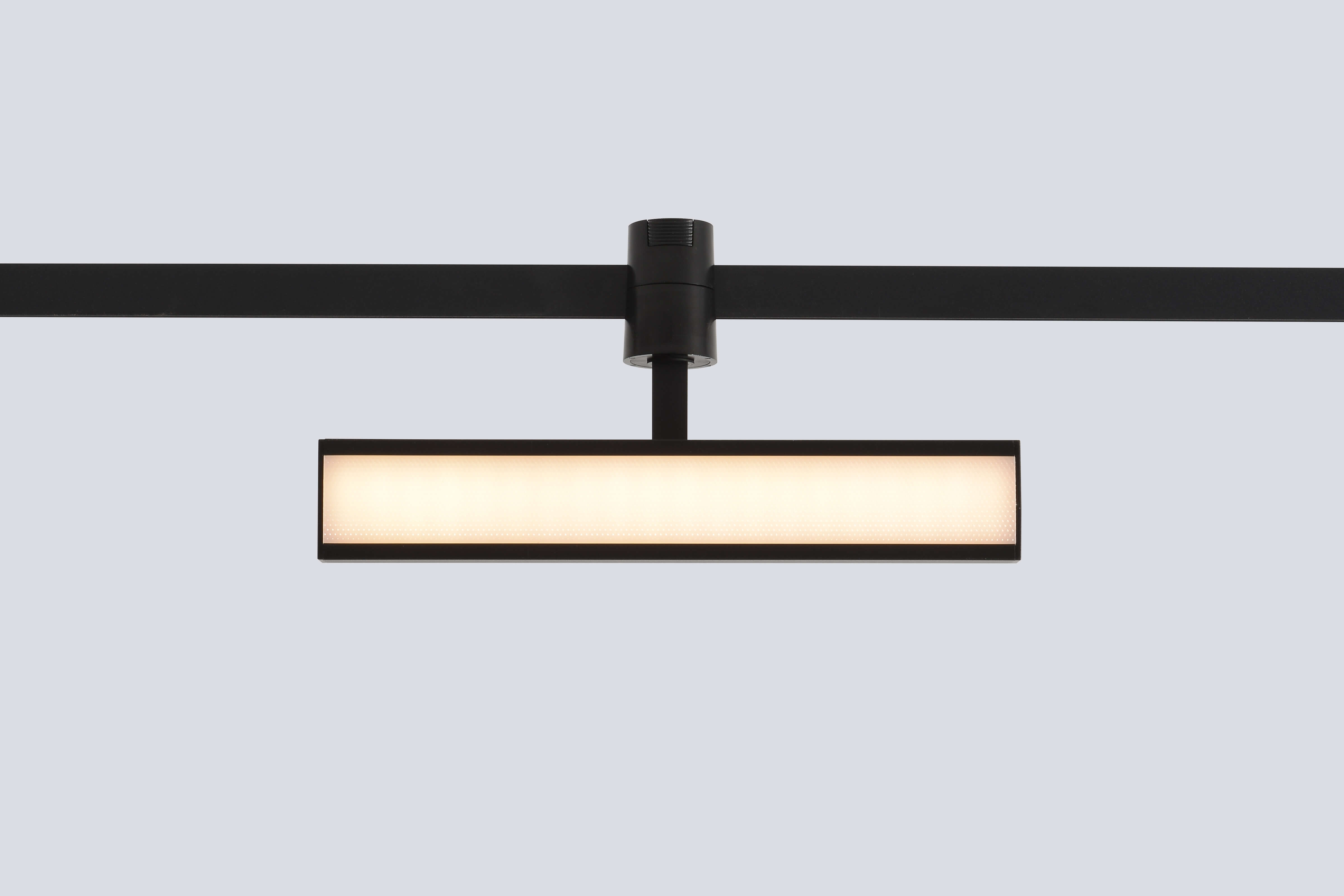 Светильник трековый для гибкой магнитной системы crystal lux clt 0.37 001 10w bl smart